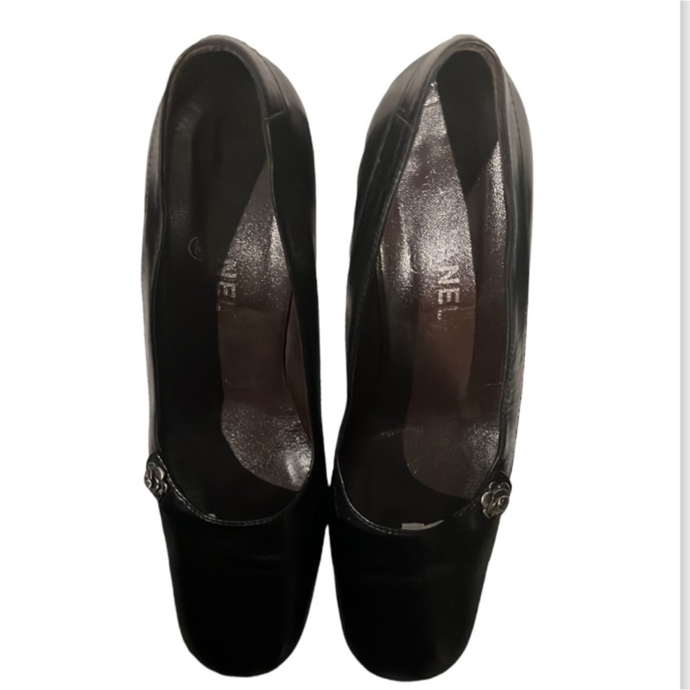 Authentic Chanel luxury designer vintage Camelia black leather pumps heels 9.5 - Picture 4 of 12